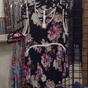 Sleeveless floral top
